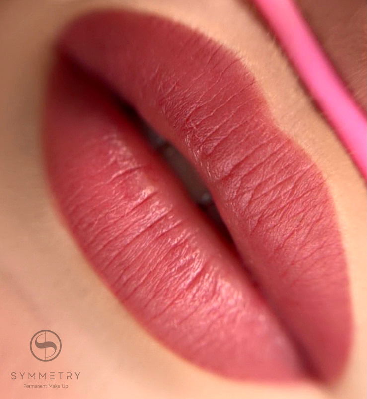 Дарья. Студия перманентного макияжа, косметологии и массажа SYMMETRY в Москве, м. Киевская