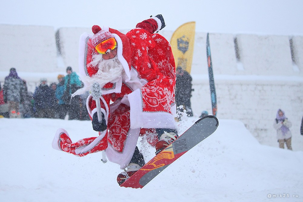 Крутой спуск. Кремль. Mik25