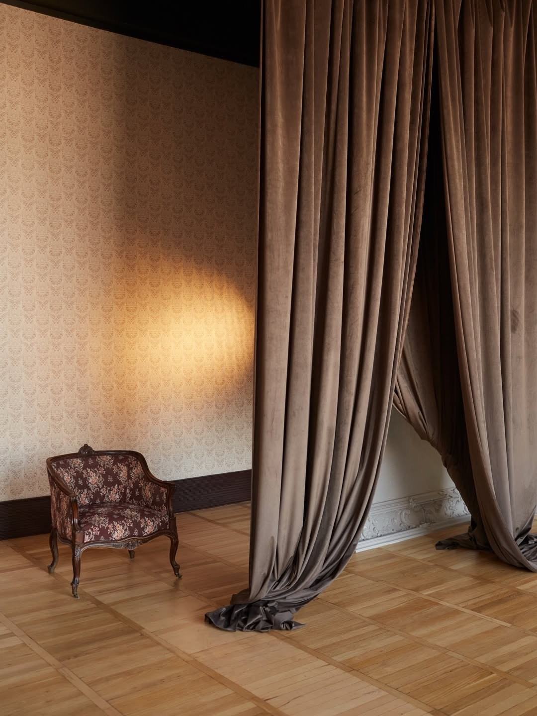 Фотостудия Perfect. Зал Паркет. Детский семейный фотограф Краснодар