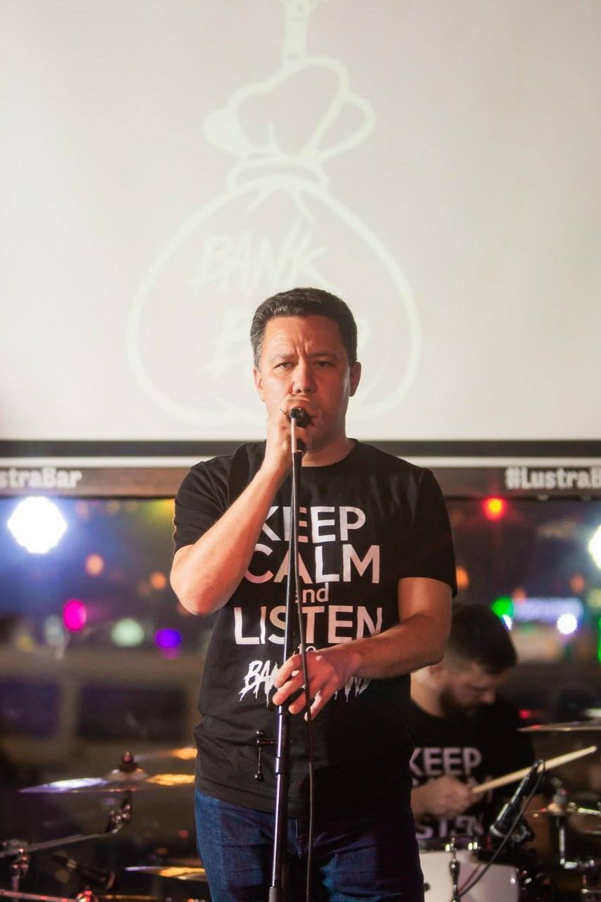 LЮSTRA bar 10.12.2025. Московская кавер-группа BankBand