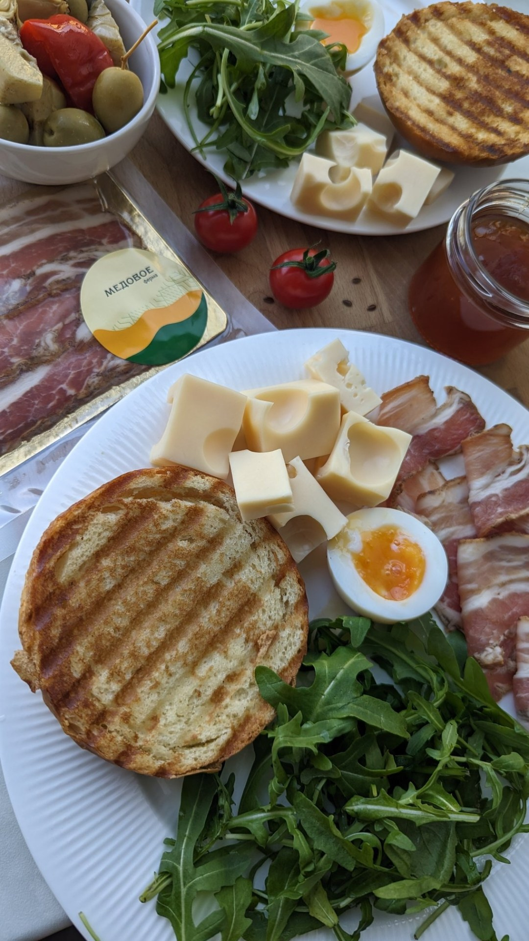 #фудстилистсергейрабочев #спб #фудфото #фудвидео #рекламноефото  #фудстайлинг #фудблогер #продоваеимоефото #меню #ресторан #кафе #фудкорт #магдак #фудфотограф #сетдизайн #искутсвеныйлед #видеоограф #фудпорно #foodporn #foodphoto #брендшефповар #шеф #кулинар #сериалкухня #кондитер #пекарь #татнефть #азскафе #банер #заправка #френчдог #хотдог #бургер #салат #супгороховый #борщ #каша #польза #халяль #теплоход #джаз #питер #нева #речныепрогулки #ночнойпитер #утро #солнце #завтрак