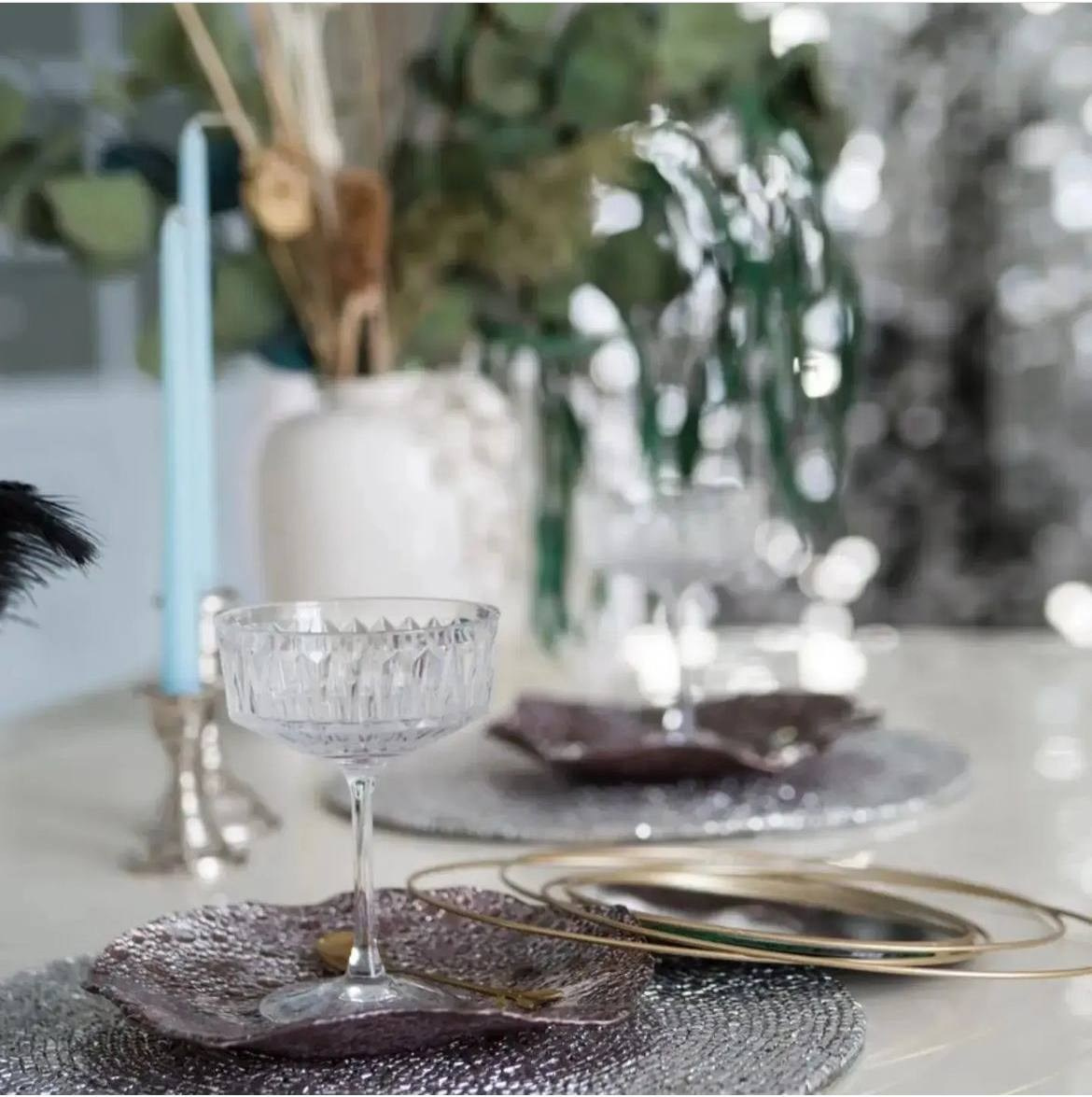 Студия Love is зал Колонны, 1700 руб. в час. Классный фотограф Красноярска Васильева Ирина