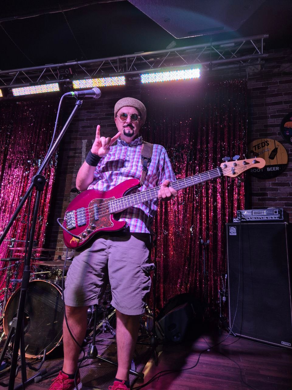 LifePub 31.07.2024. Московская кавер-группа BankBand