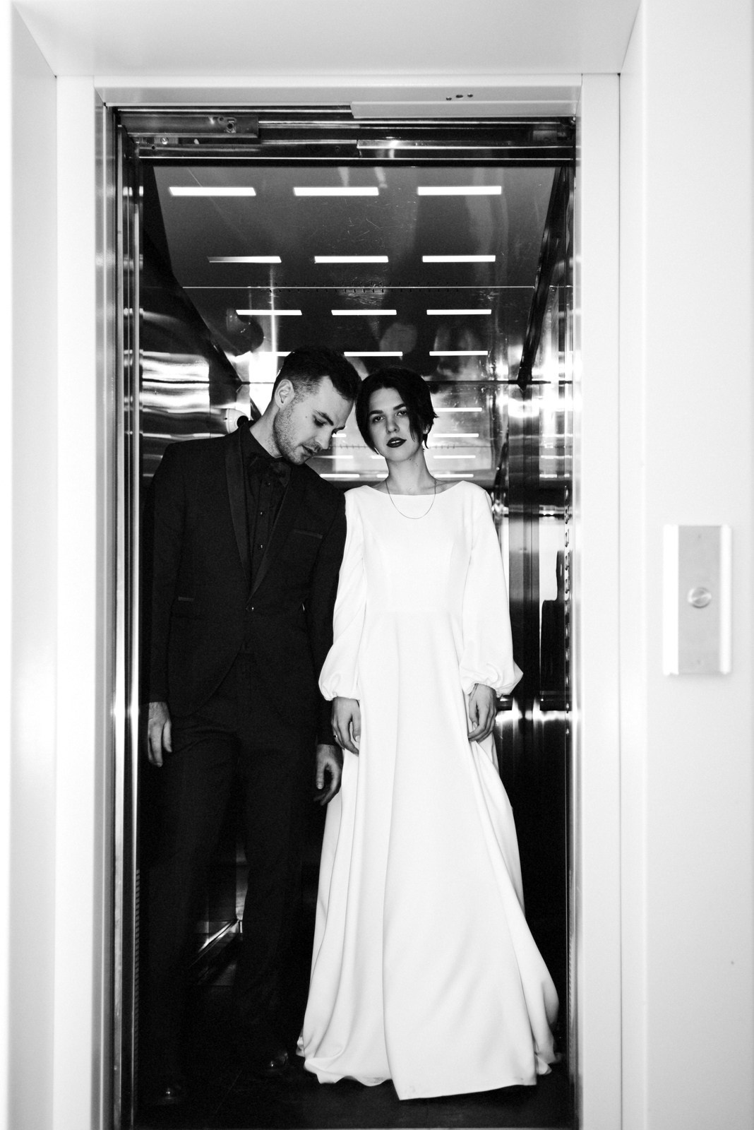 Свадебный фотограф в Тюмени — Стас и Таня — Съемка в отеле и на улице. Фотограф Дарья Мустафина, Тюмень