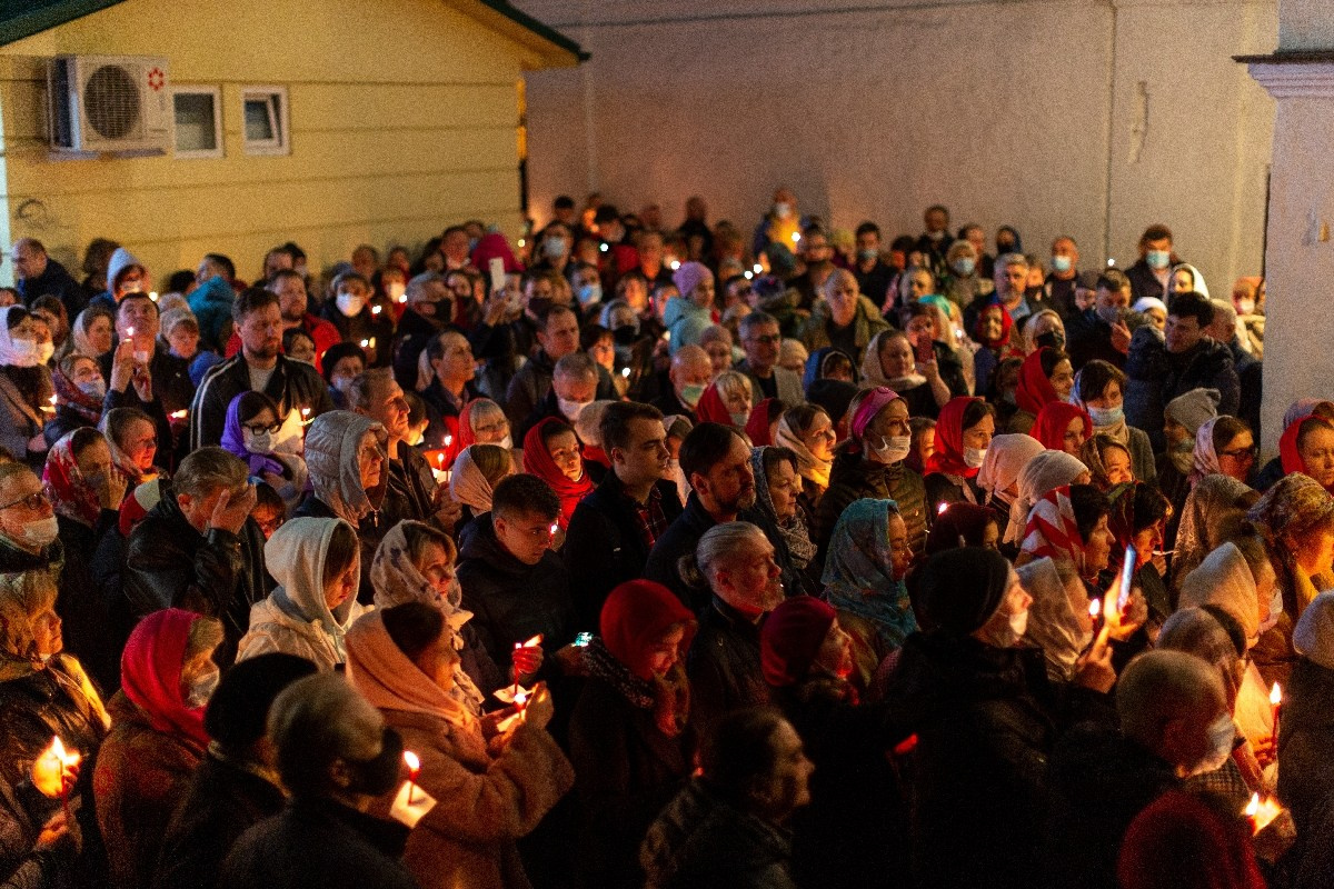 Пасха в Храме Успения Пресвятой Богородицы в Путинках (2 мая 2021 г.). Фотограф Наталья Угрюмова, г. Москва