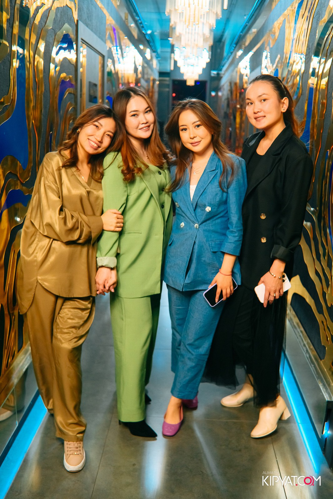 MOOD KARAOKE & TERRACE. КИПЯТКОМ АЛМАТЫ!