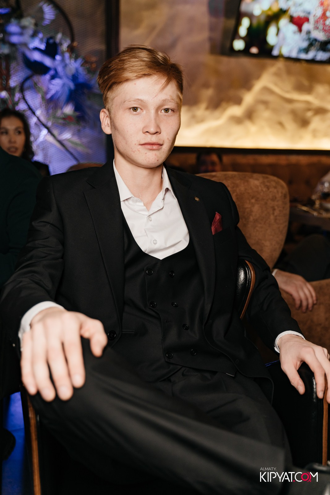 SPACE LOUNGE BAR. КИПЯТКОМ АЛМАТЫ!