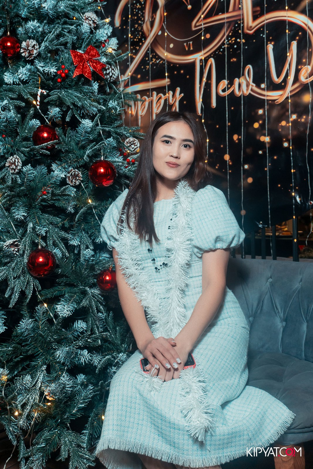 КАФЕ ЖАСМИН НА МОМЫШУЛЫ. КИПЯТКОМ АЛМАТЫ!