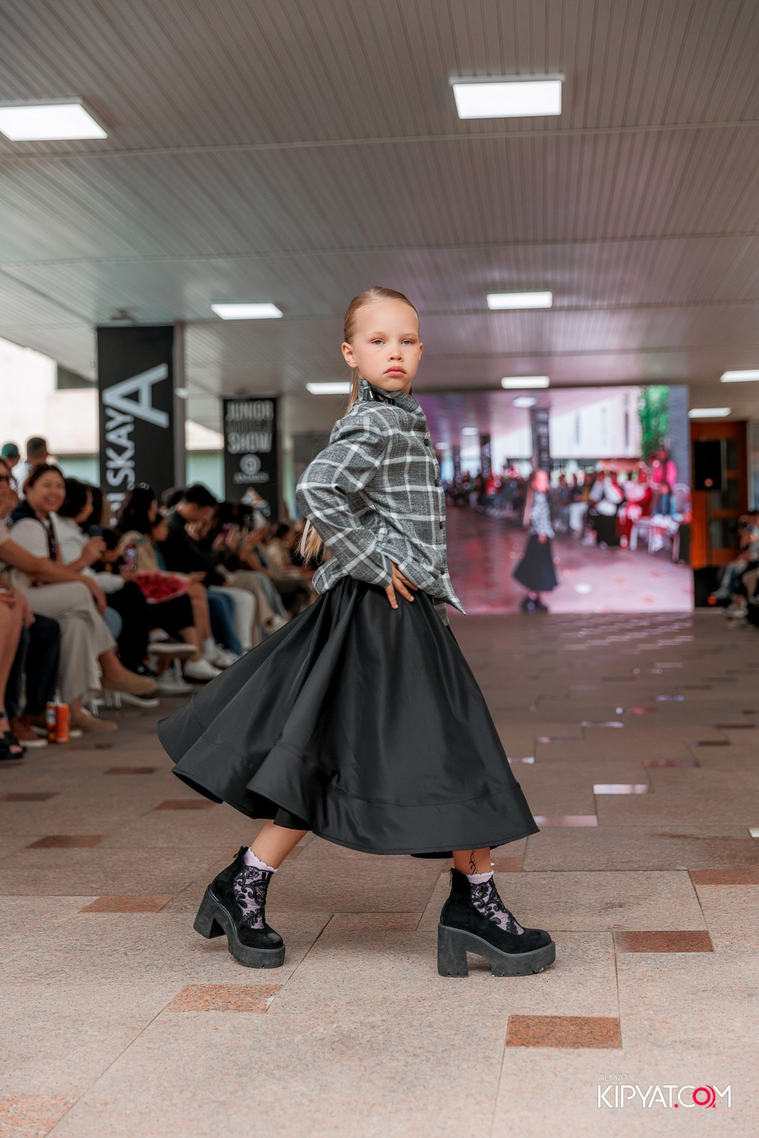 JUNIOR FASHION SHOW. КИПЯТКОМ АЛМАТЫ!