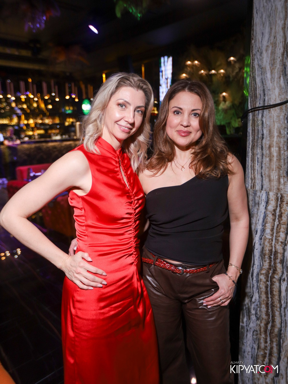 БАР ПАНАЕХАЛИ НА ДОСТЫК. КИПЯТКОМ АЛМАТЫ! Фотосъемка мероприятий в Алматы