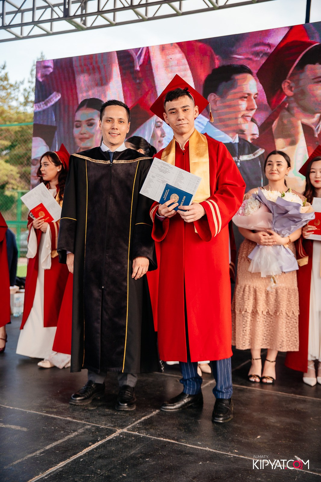 ВРУЧЕНИЕ ДИПЛОМОВ — НАРХОЗ КОЛЛЕДЖ. Part 3. КИПЯТКОМ АЛМАТЫ!