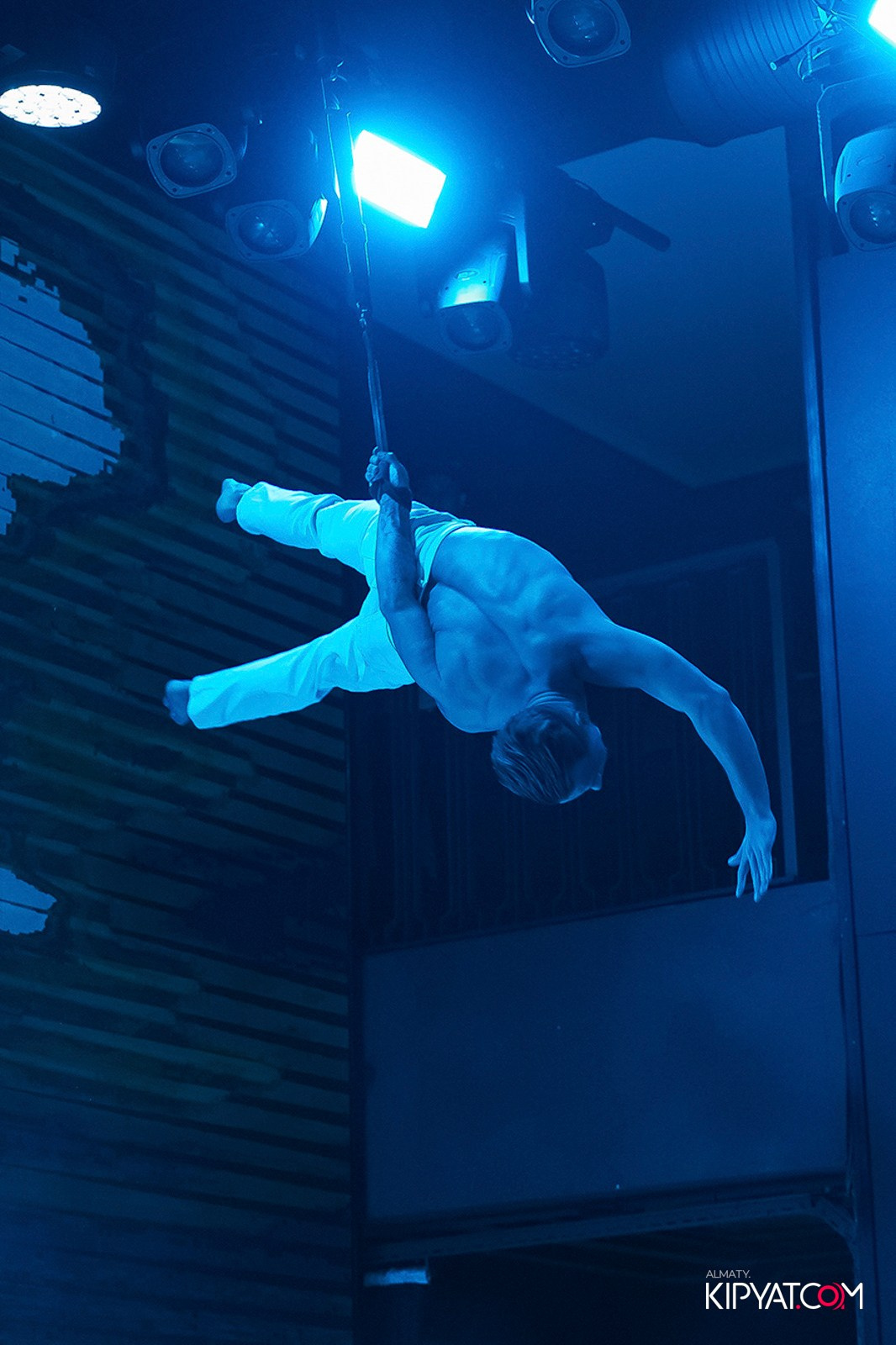 QUEEN. КИПЯТКОМ АЛМАТЫ!