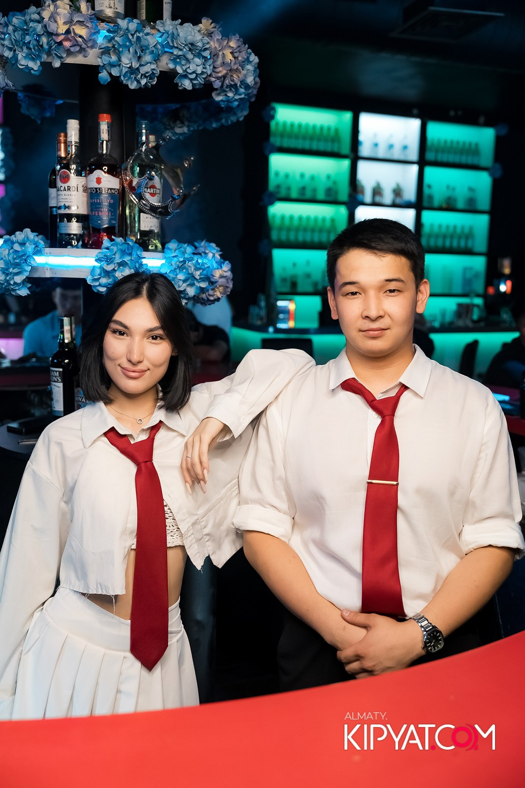 UYAT EMES BAR. КИПЯТКОМ АЛМАТЫ!