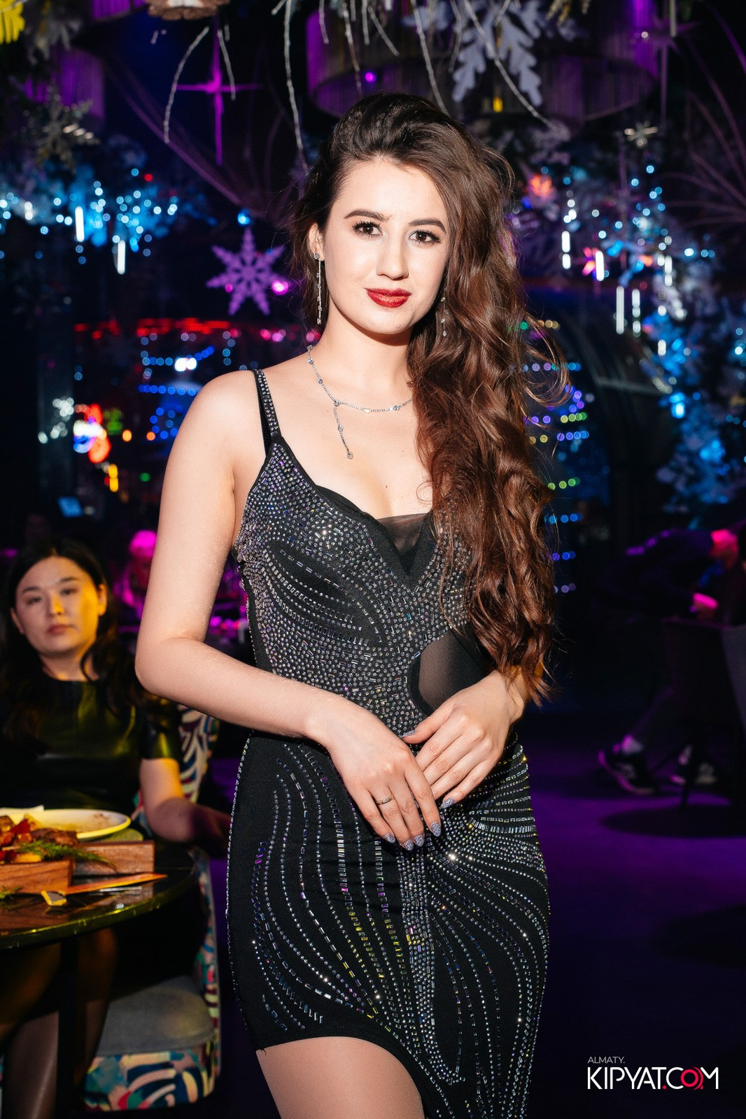 FRIENDS BAR & TERRACE. КИПЯТКОМ АЛМАТЫ!