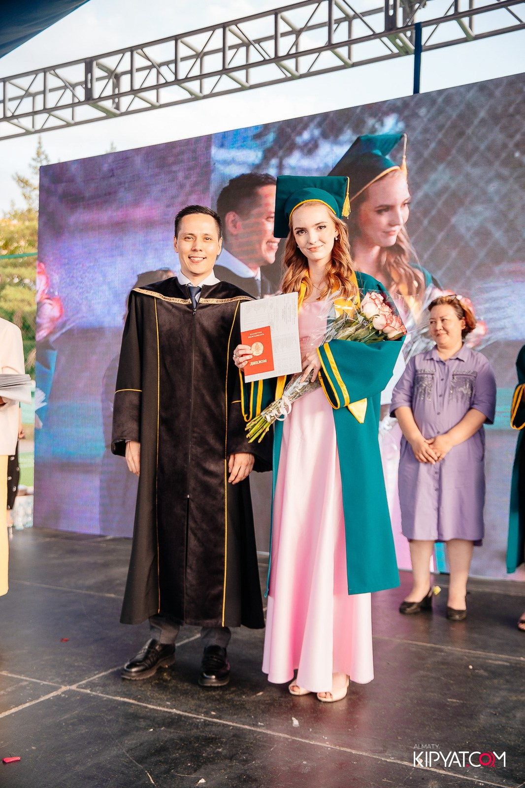 ВРУЧЕНИЕ ДИПЛОМОВ — НАРХОЗ КОЛЛЕДЖ. Part 4. КИПЯТКОМ АЛМАТЫ!