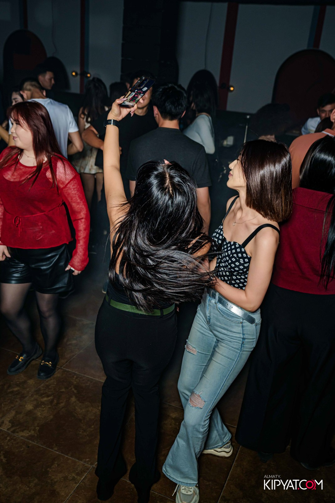 ARAGOSTA. КИПЯТКОМ АЛМАТЫ!