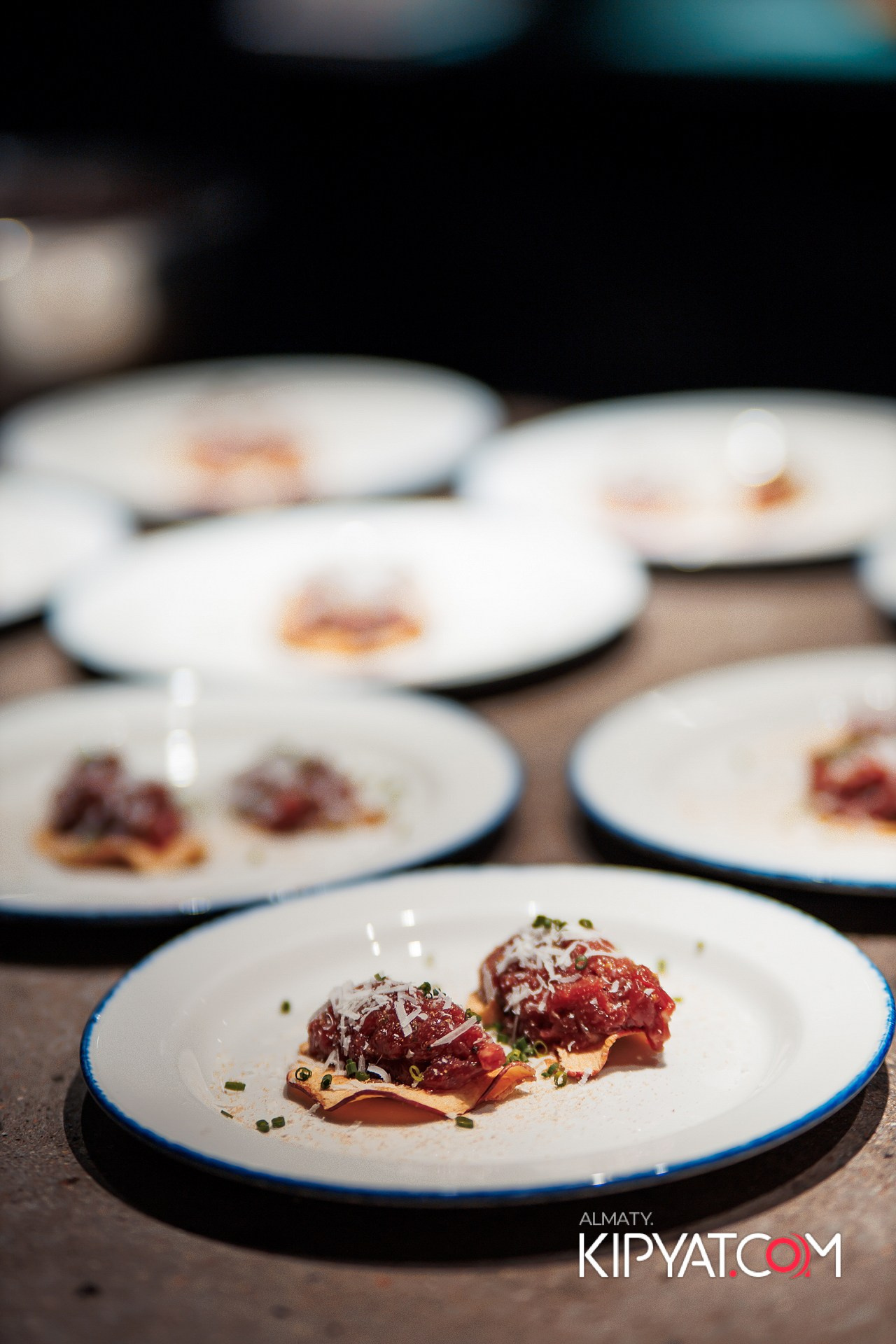 ЭКСКЛЮЗИВНЫЙ ГАСТРОНОМИЧЕСКИЙ УЖИН В 4 РУКИ В СОПРОВОЖДЕНИИ ВИН АБРАУ-ДЮРСО. КИПЯТКОМ АЛМАТЫ!