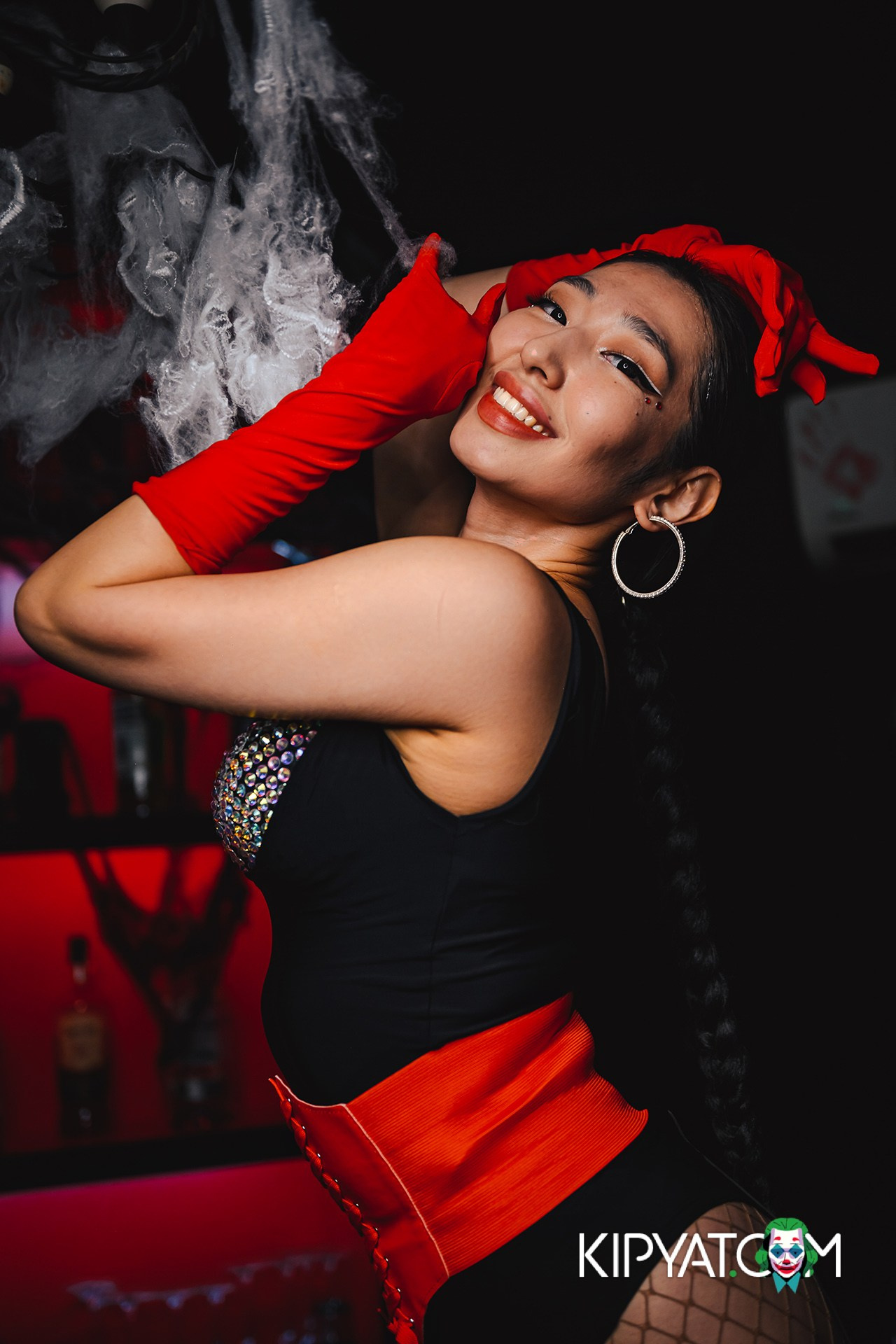 UYAT EMES BAR. КИПЯТКОМ АЛМАТЫ!