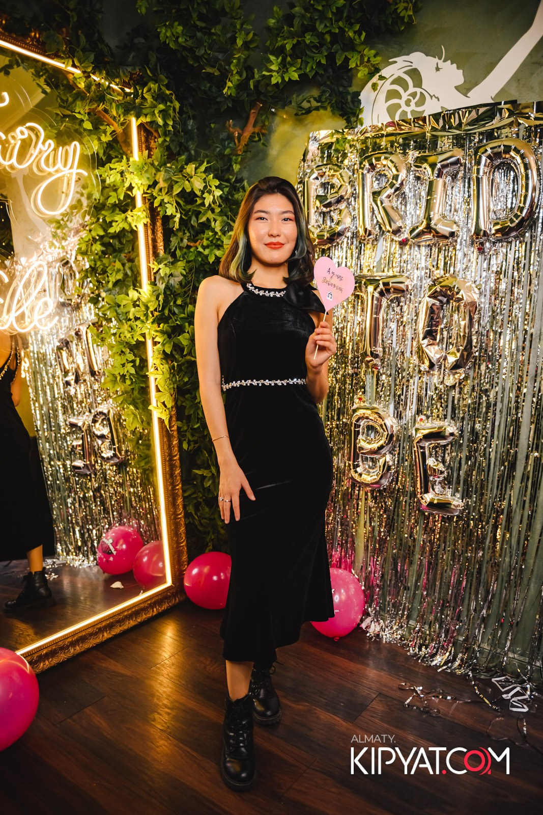 УХО И МЕДВЕДЬ НА САИНА. КИПЯТКОМ АЛМАТЫ! Фотосъемка мероприятий в Алматы