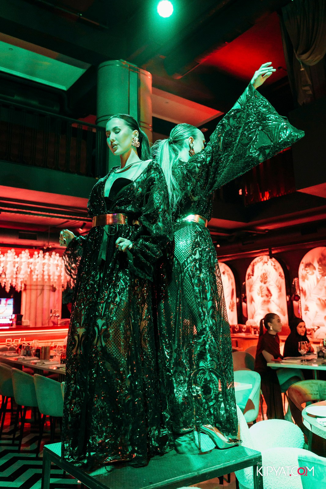 QUEEN. КИПЯТКОМ АЛМАТЫ!