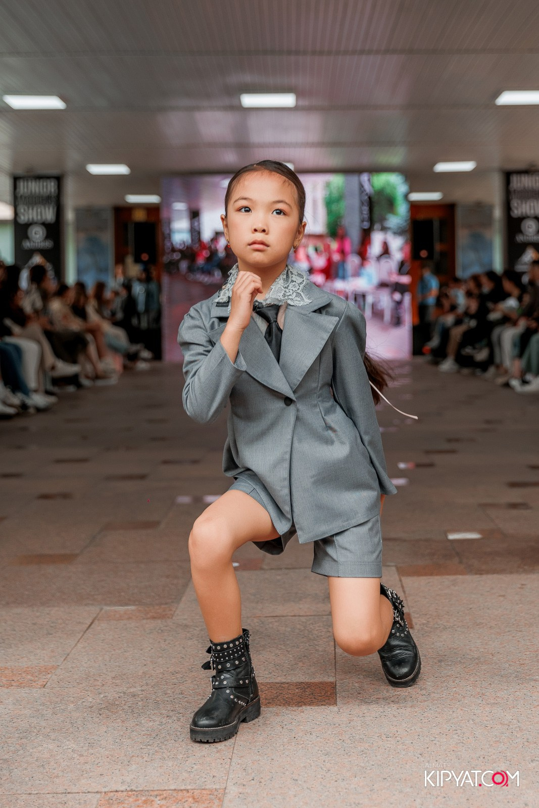 JUNIOR FASHION SHOW. КИПЯТКОМ АЛМАТЫ!