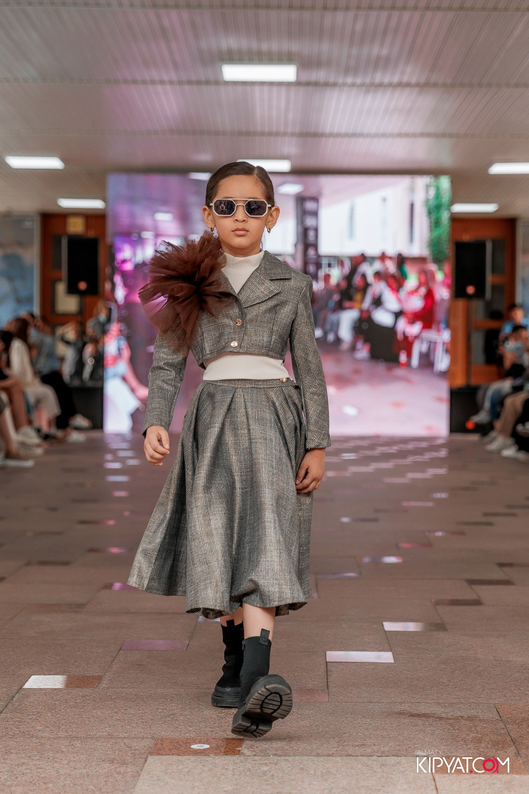 JUNIOR FASHION SHOW. КИПЯТКОМ АЛМАТЫ!