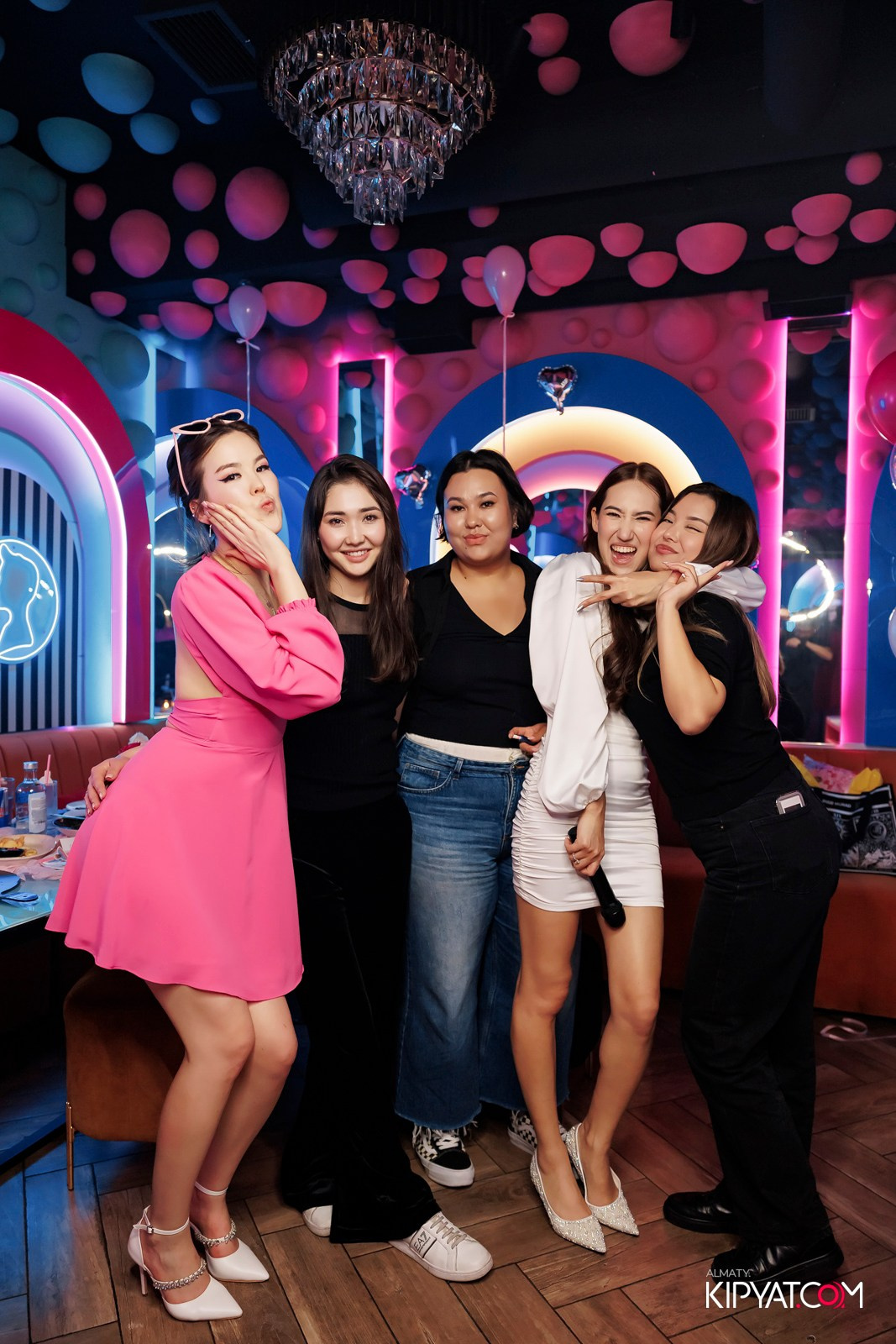 ЗАЯ, НА БИС. КИПЯТКОМ АЛМАТЫ!