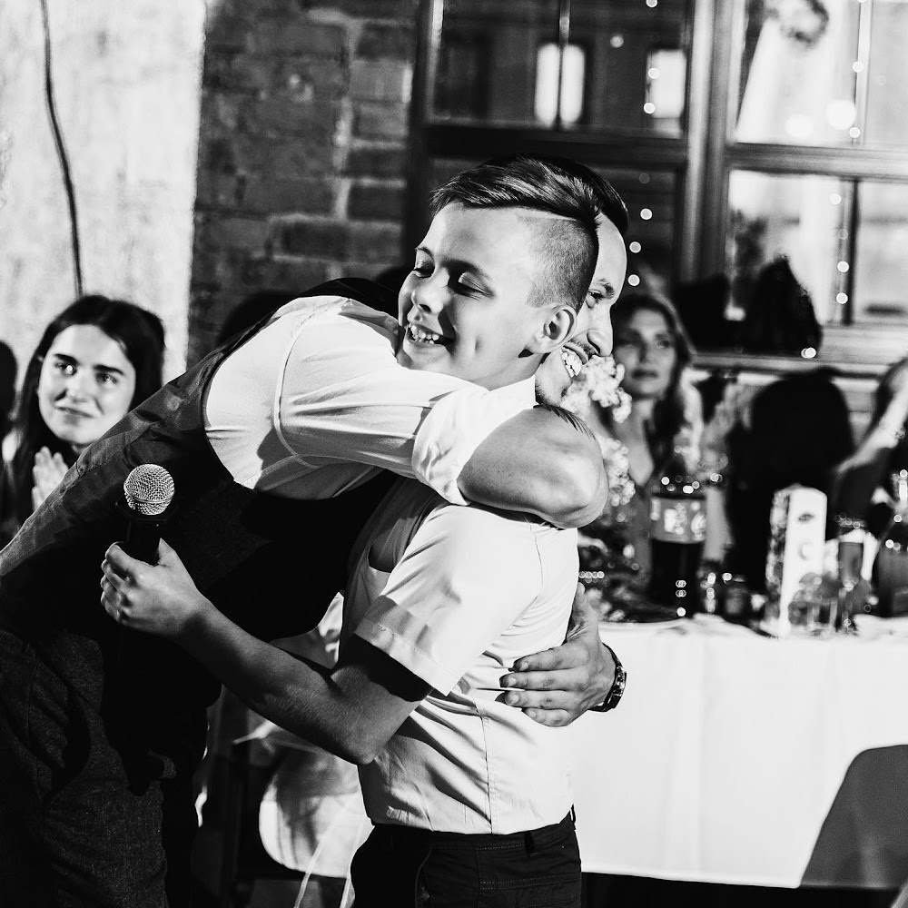 Фото. Ведущий Марк Мусин