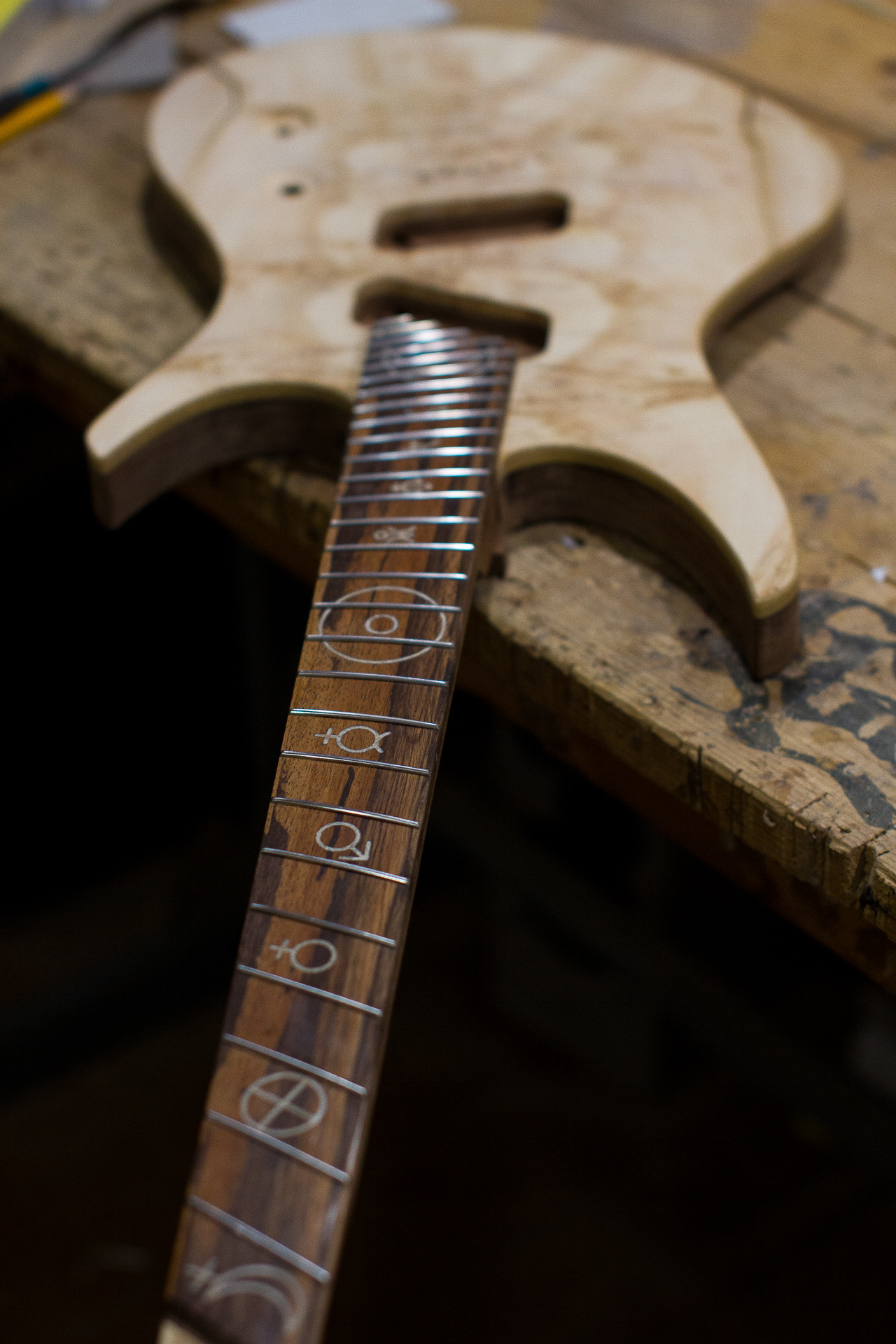 005. Master of making guitars and basses to order