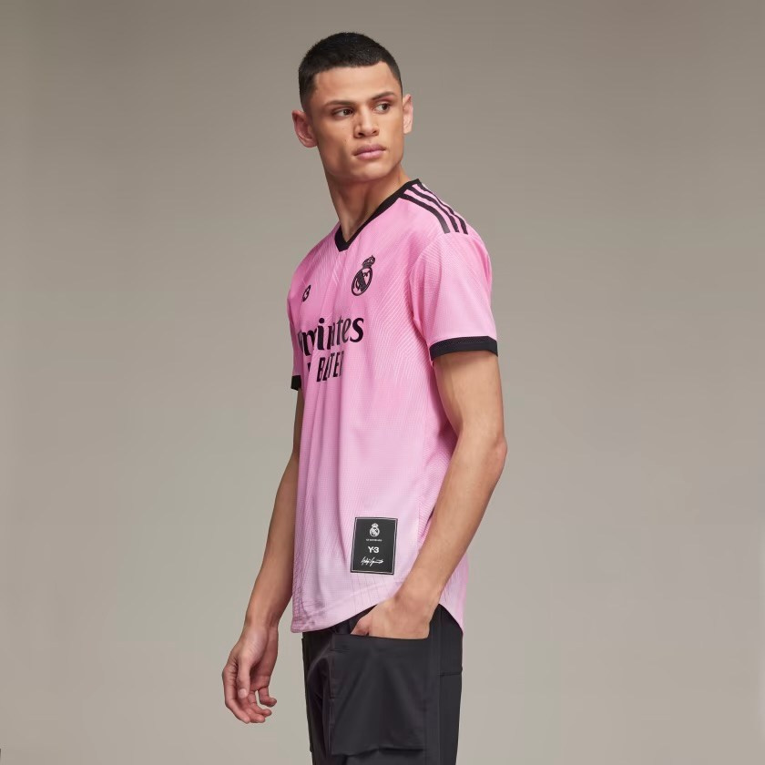 Футболка Real Madrid Y-3 2021-2022 розовая купить. Футбольный магазин — ssw_magazin
