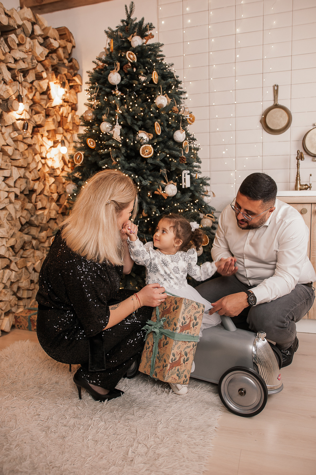 Happy family_Лена, Джихат, Ясмин и семья. Свадебный и семейный фотограф в Минске Яна Новак