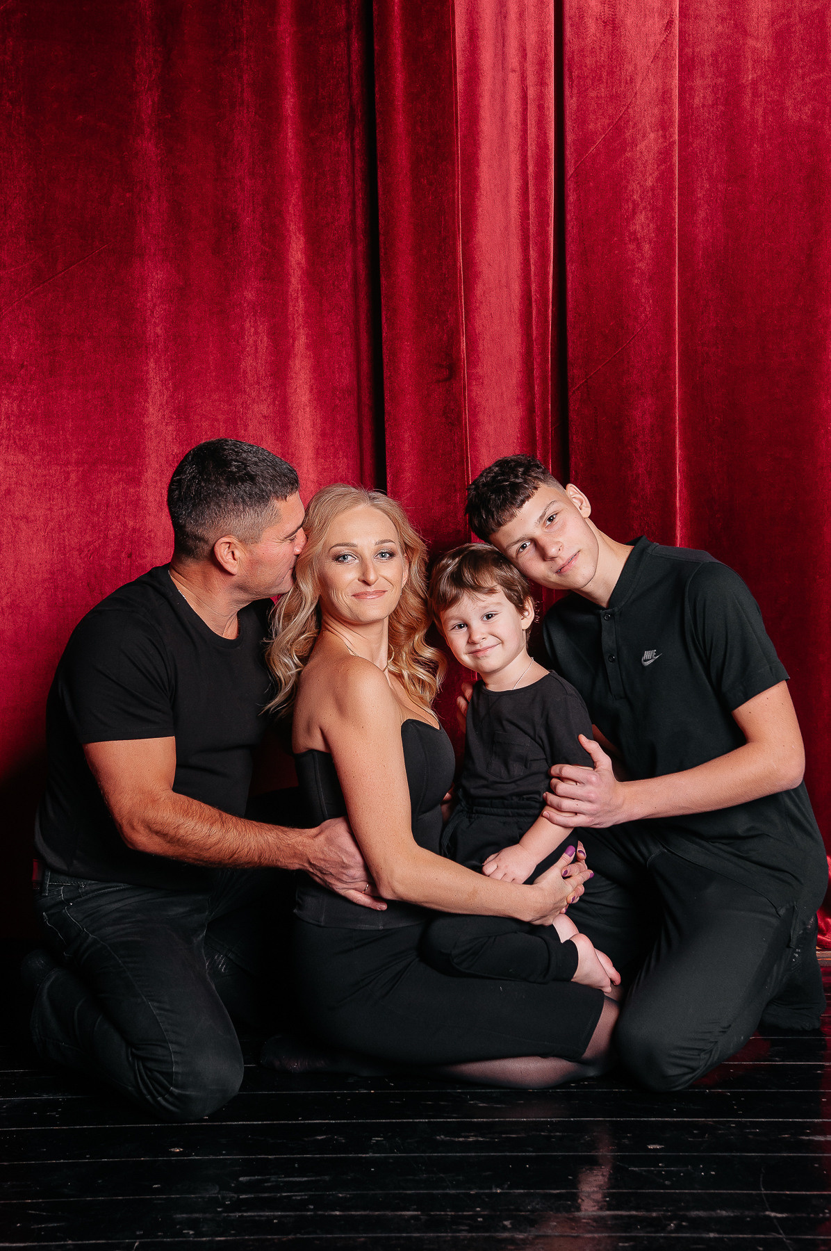 Happy Family_Елена и семья. Свадебный и семейный фотограф в Минске Яна Новак