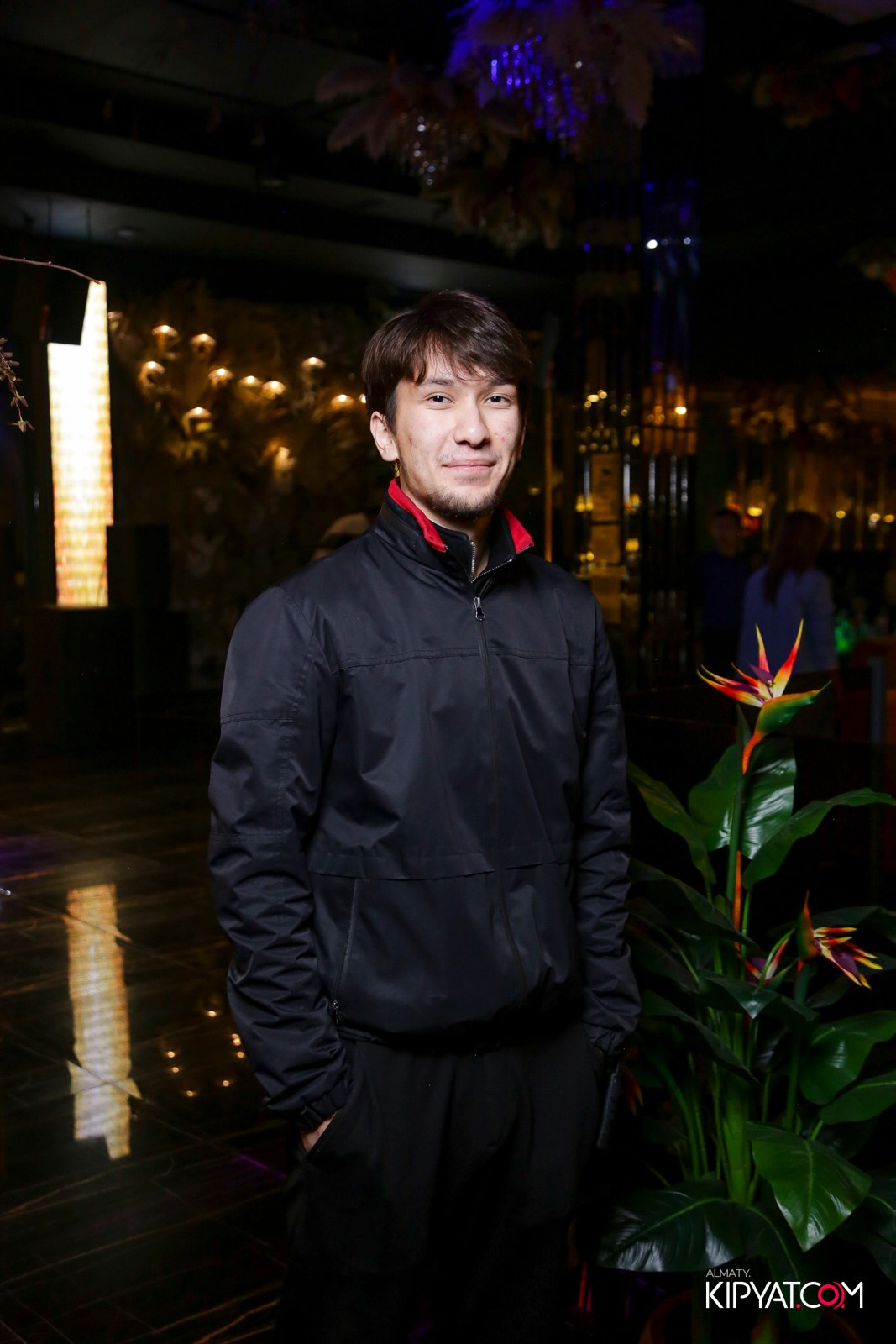 БАР ПАНАЕХАЛИ НА ДОСТЫК. КИПЯТКОМ АЛМАТЫ!