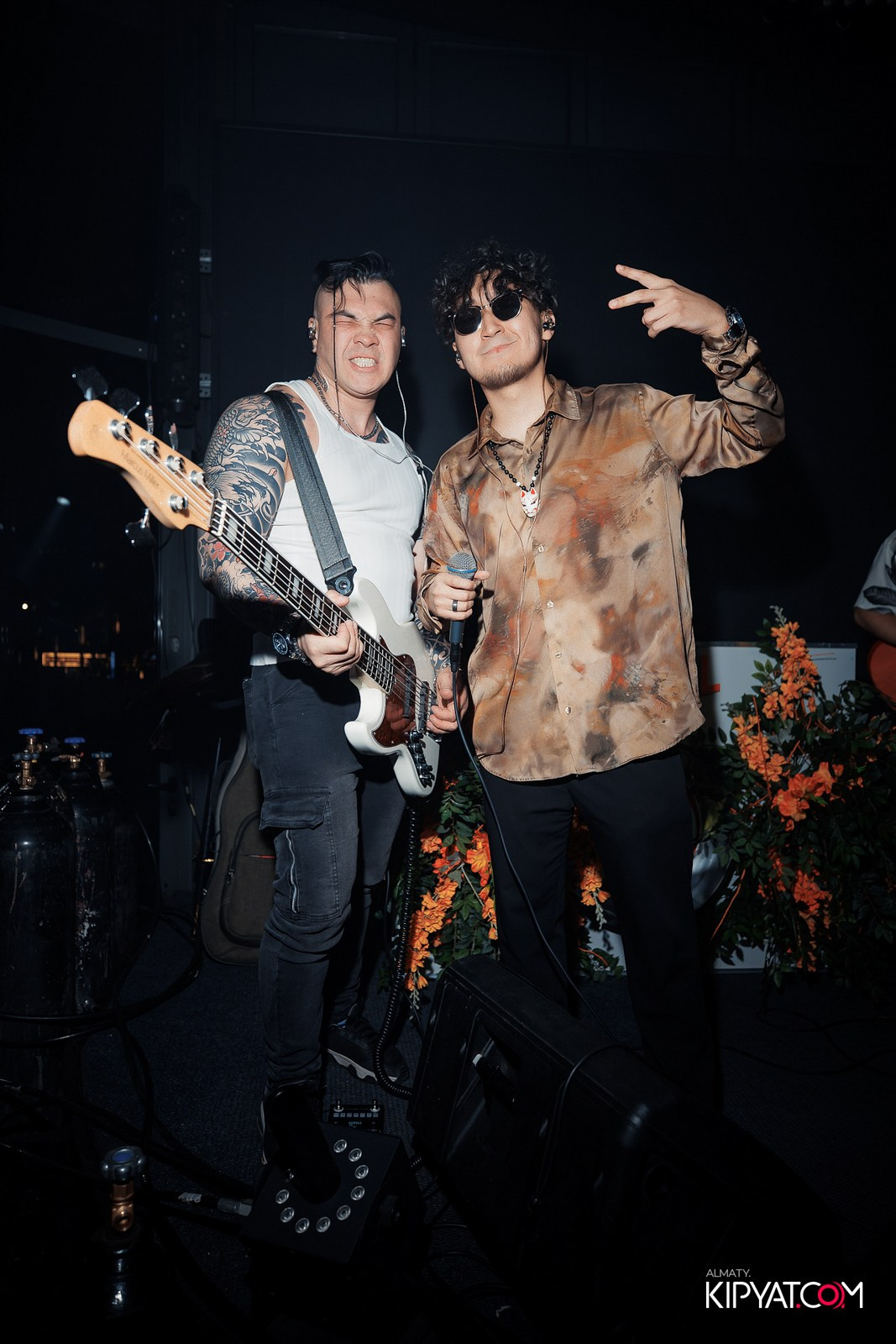 FRIENDS BAR & TERRACE. КИПЯТКОМ АЛМАТЫ!