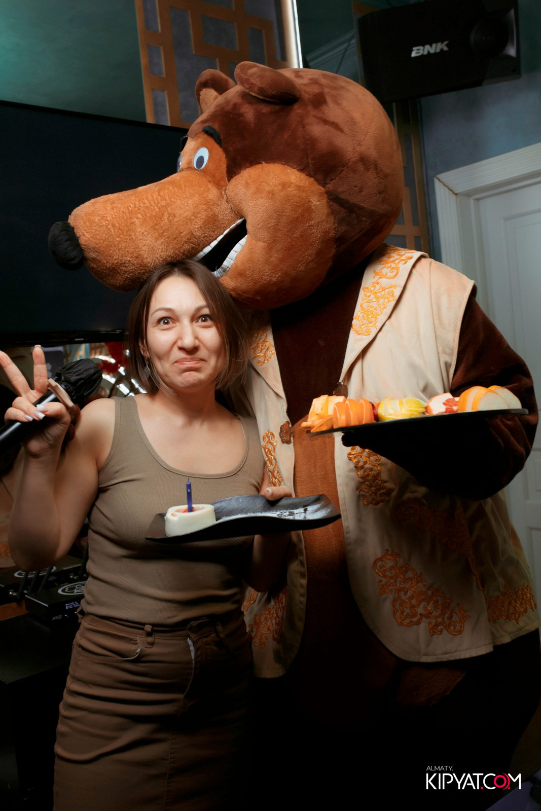 УХО И МЕДВЕДЬ НА ГАГАРИНА. КИПЯТКОМ АЛМАТЫ! Фотосъемка мероприятий в Алматы