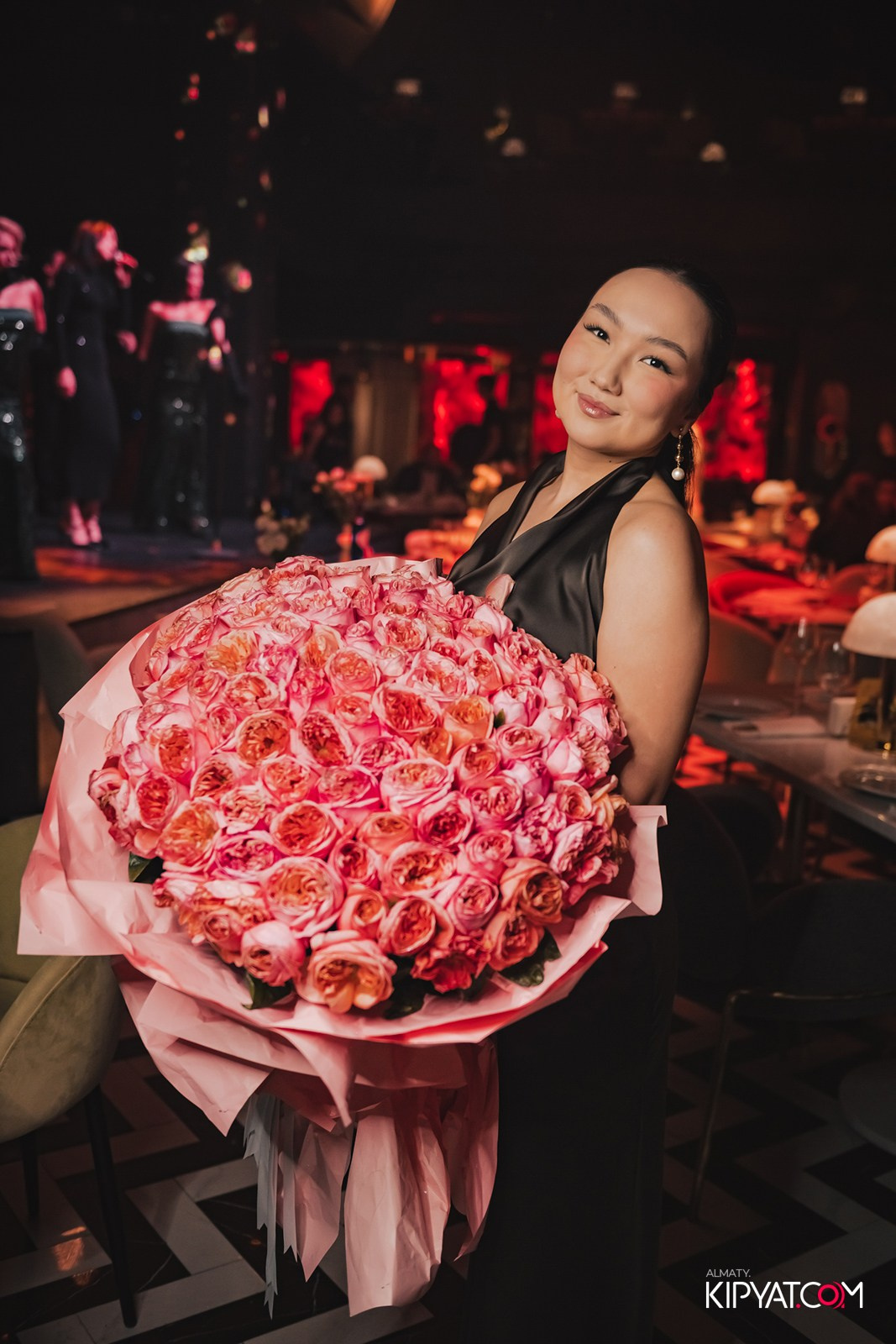 QUEEN. КИПЯТКОМ АЛМАТЫ!