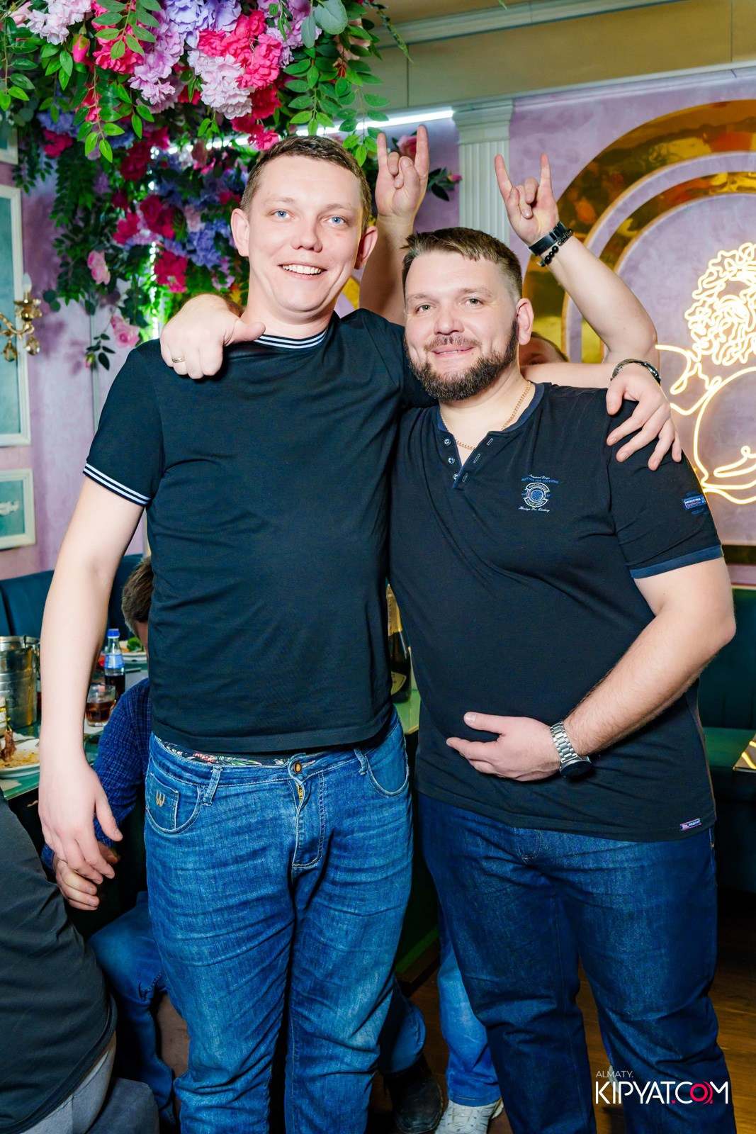 УХО И МЕДВЕДЬ НА САИНА. КИПЯТКОМ АЛМАТЫ!