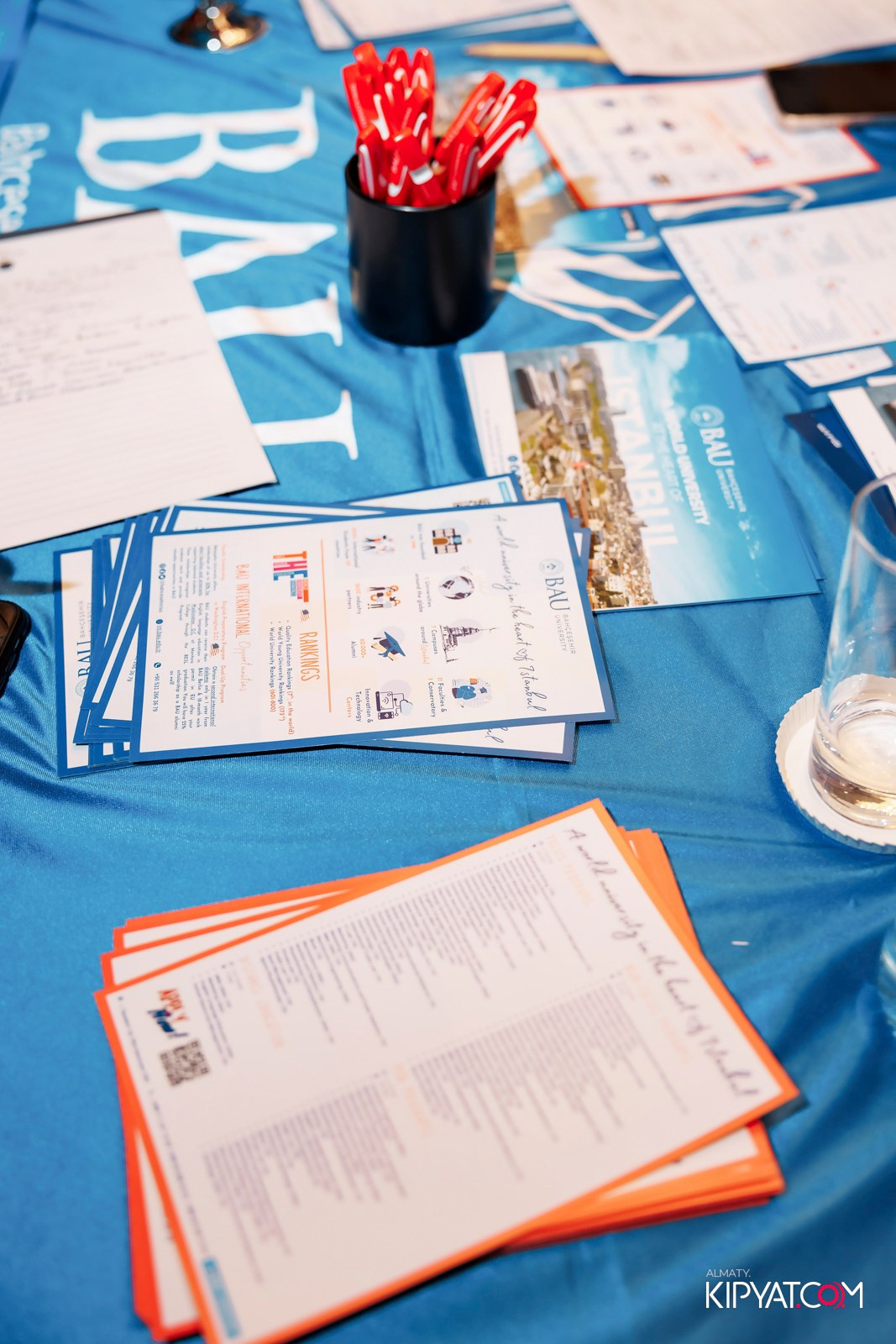 ВЫСТАВКА ТУРЕЦКИХ УНИВЕРСИТЕТОВ. КИПЯТКОМ АЛМАТЫ! Фотосъемка мероприятий в Алматы