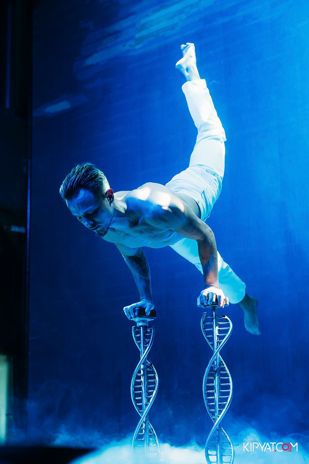 QUEEN. КИПЯТКОМ АЛМАТЫ!