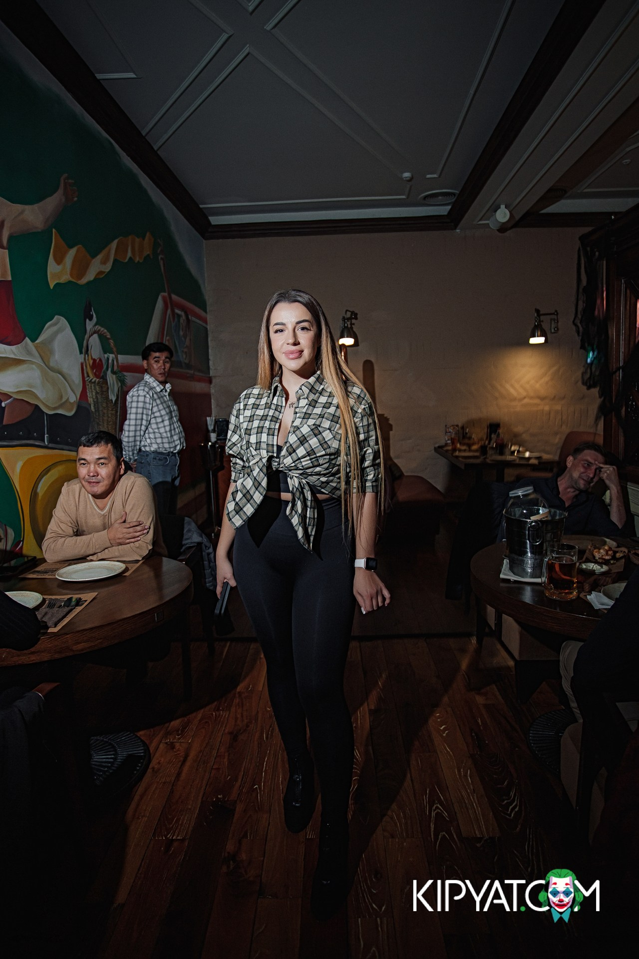 ЖИГУЛИ БАР. КИПЯТКОМ АЛМАТЫ!