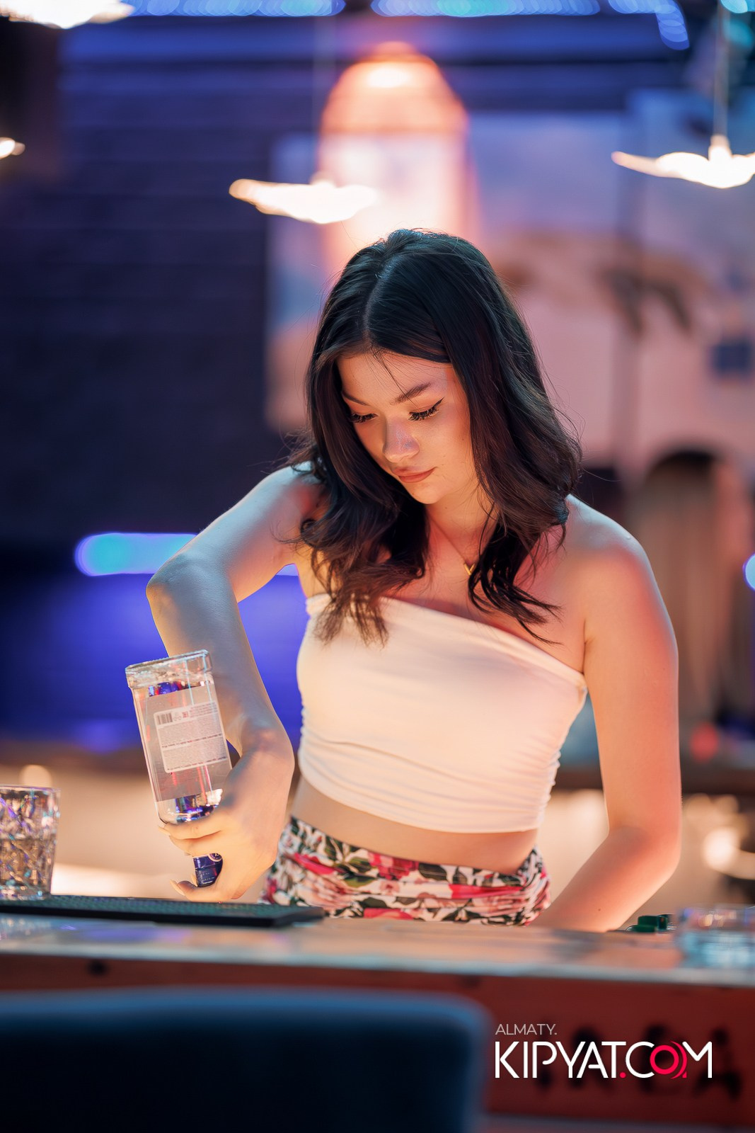 SKY BAR. КИПЯТКОМ АЛМАТЫ!