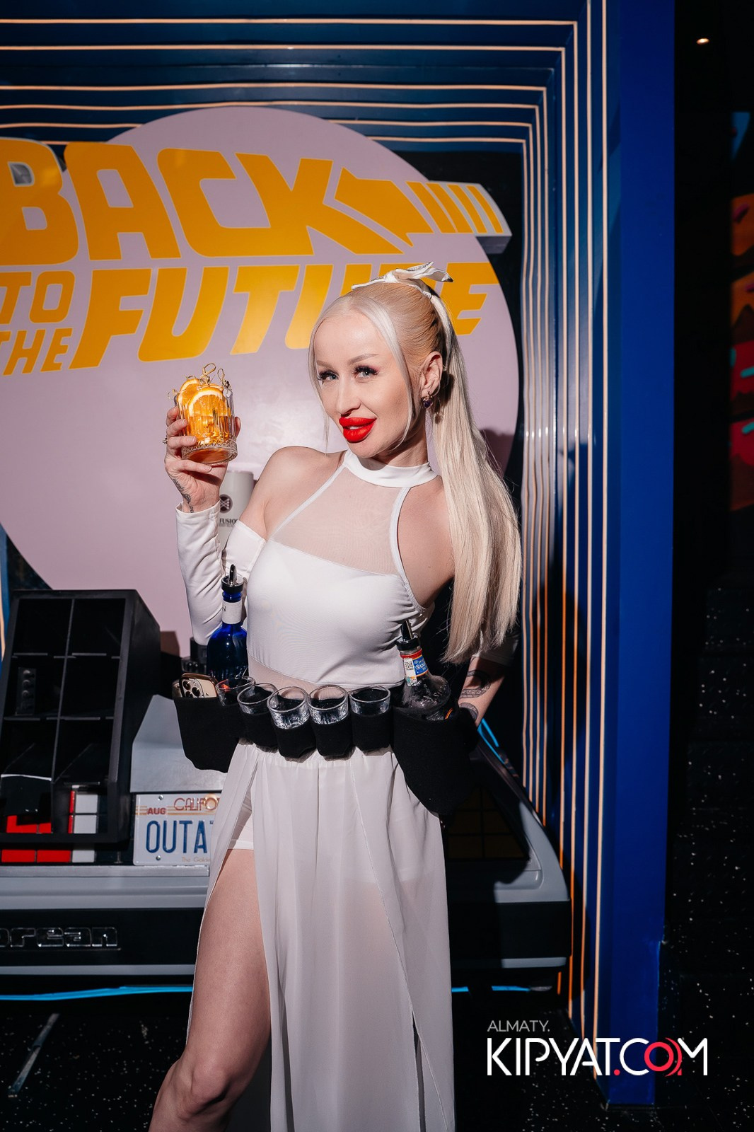 SANTA BARBARA — ВЫСТУПЛЕНИЕ LIZWI. КИПЯТКОМ АЛМАТЫ!