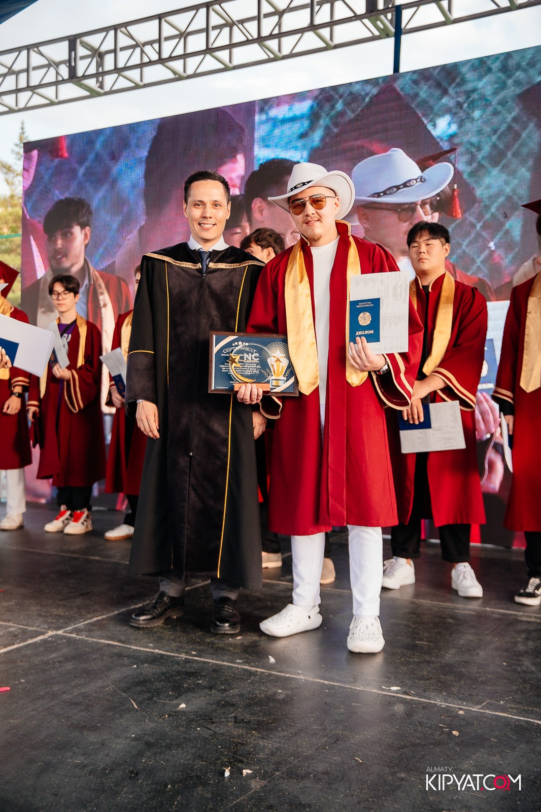 ВРУЧЕНИЕ ДИПЛОМОВ — НАРХОЗ КОЛЛЕДЖ. Part 4. КИПЯТКОМ АЛМАТЫ!