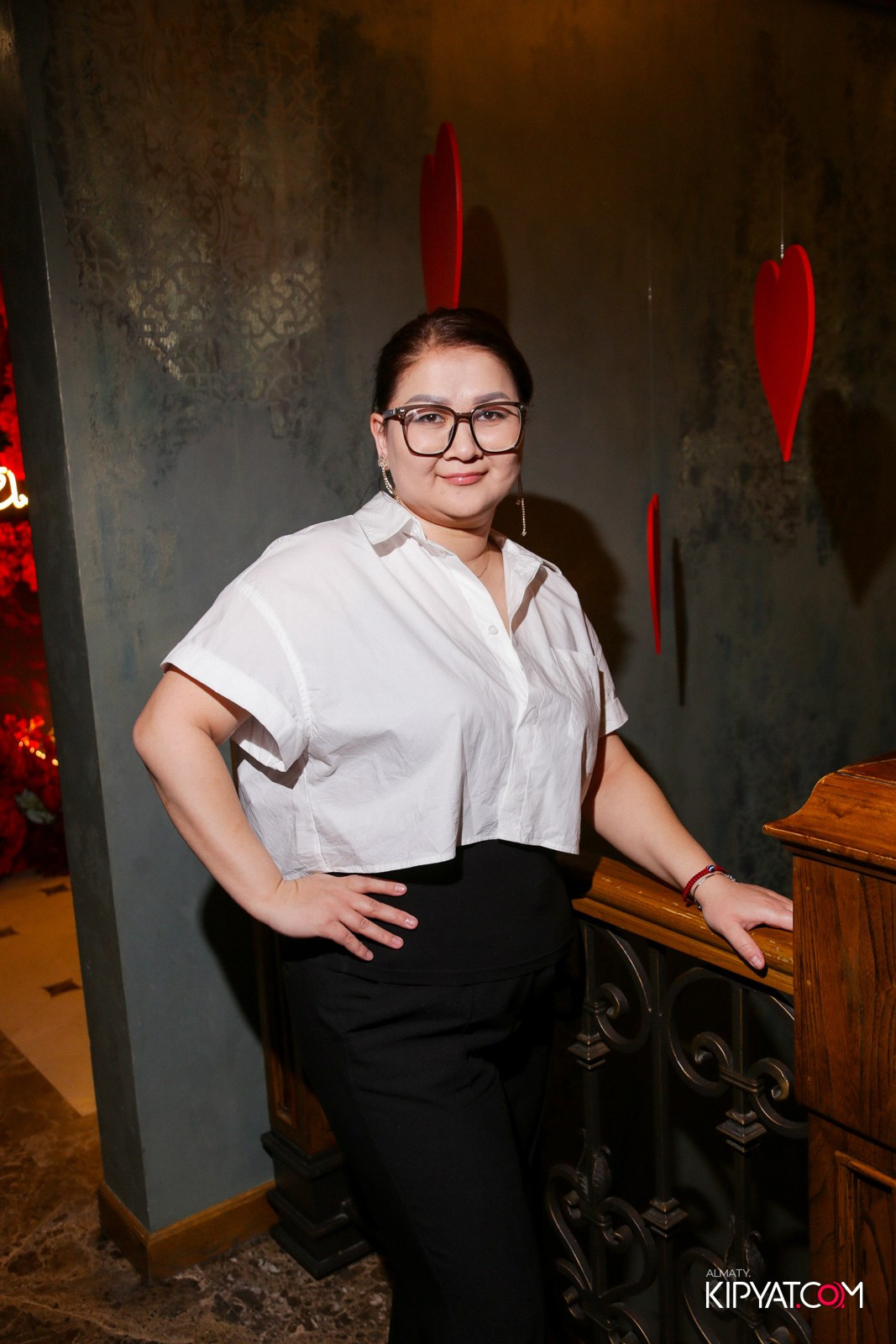 РЕСТОРАН ALAZANI НА КАБАНБАЙ БАТЫРА. КИПЯТКОМ АЛМАТЫ!