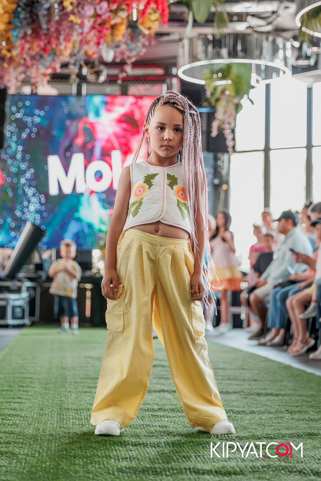 PROM KIDS FASHION SHOW. КИПЯТКОМ АЛМАТЫ!