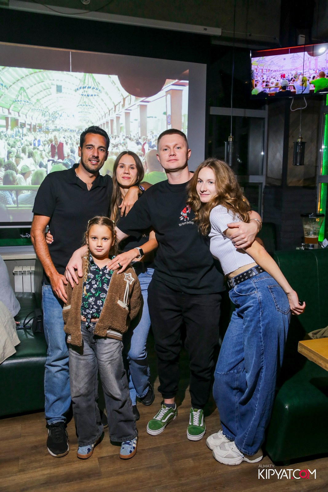 OKTOBERFEST — ПИНТА НА АЛТЫНСАРИНА. КИПЯТКОМ АЛМАТЫ!