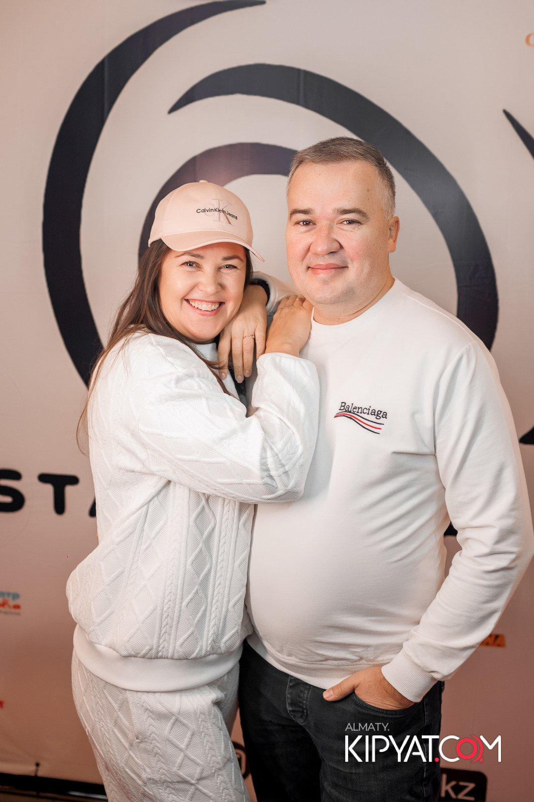 ПРЕЗЕНТАЦИЯ 8 ГРУППЫ КИНОПРОЕКТА «STARBALALAR». КИПЯТКОМ АЛМАТЫ!