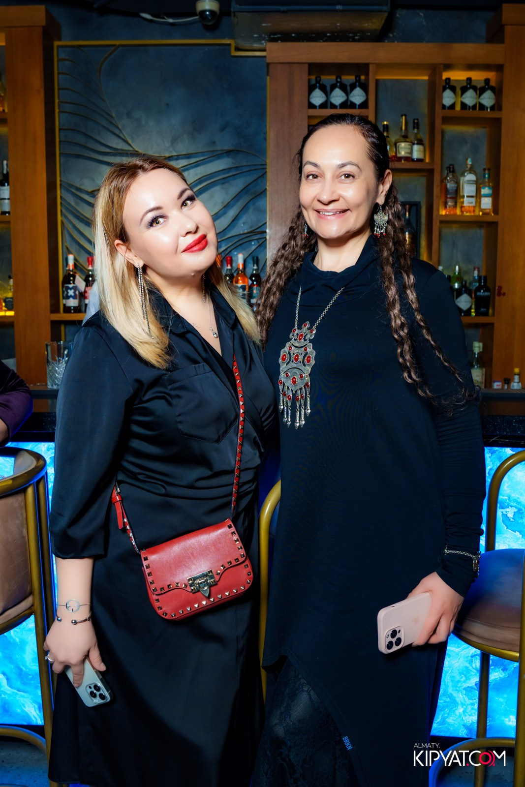 LAUREATE KARAOKE HALL. КИПЯТКОМ АЛМАТЫ!