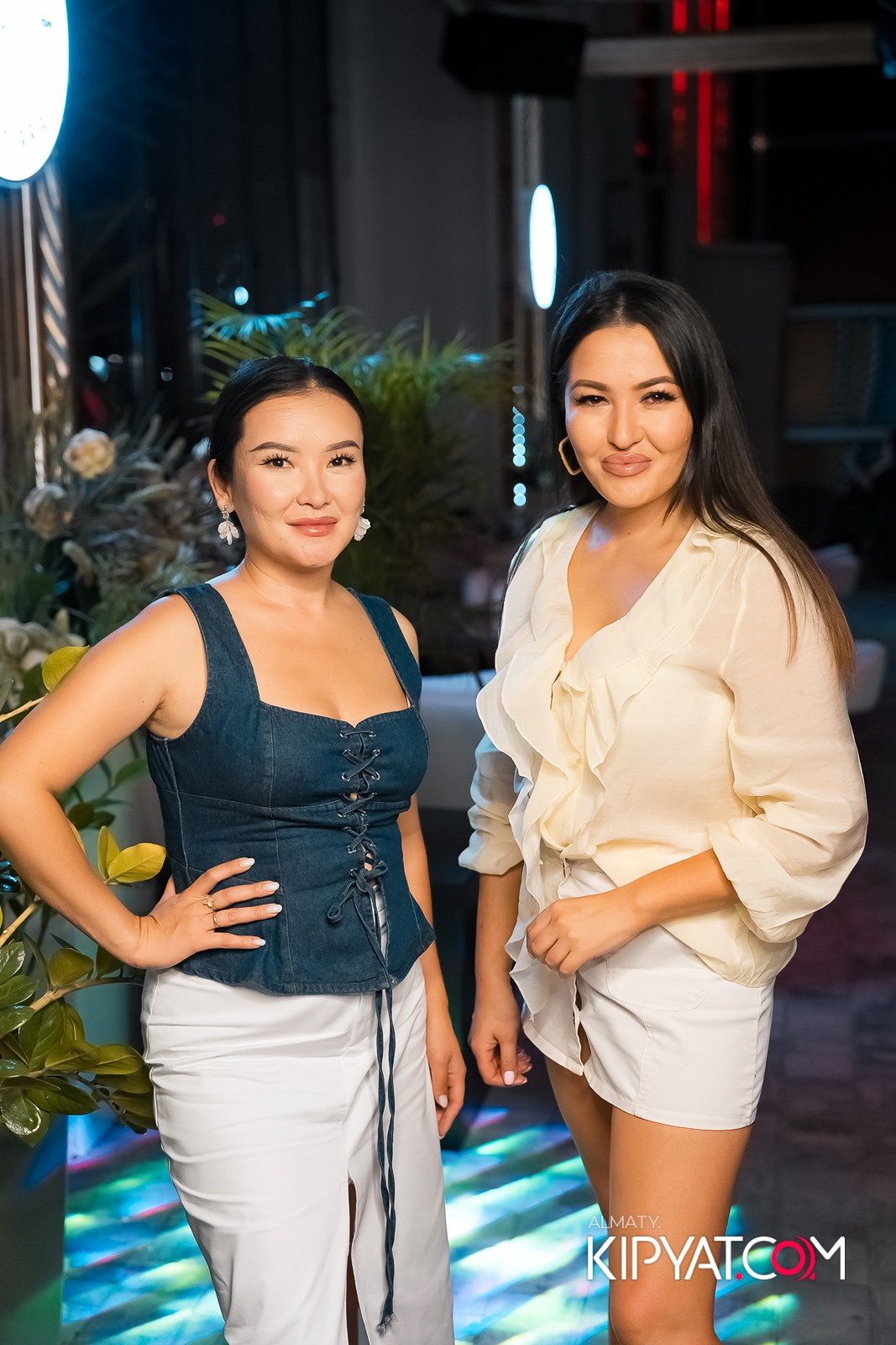 FRIENDS BAR & TERRACE. КИПЯТКОМ АЛМАТЫ!