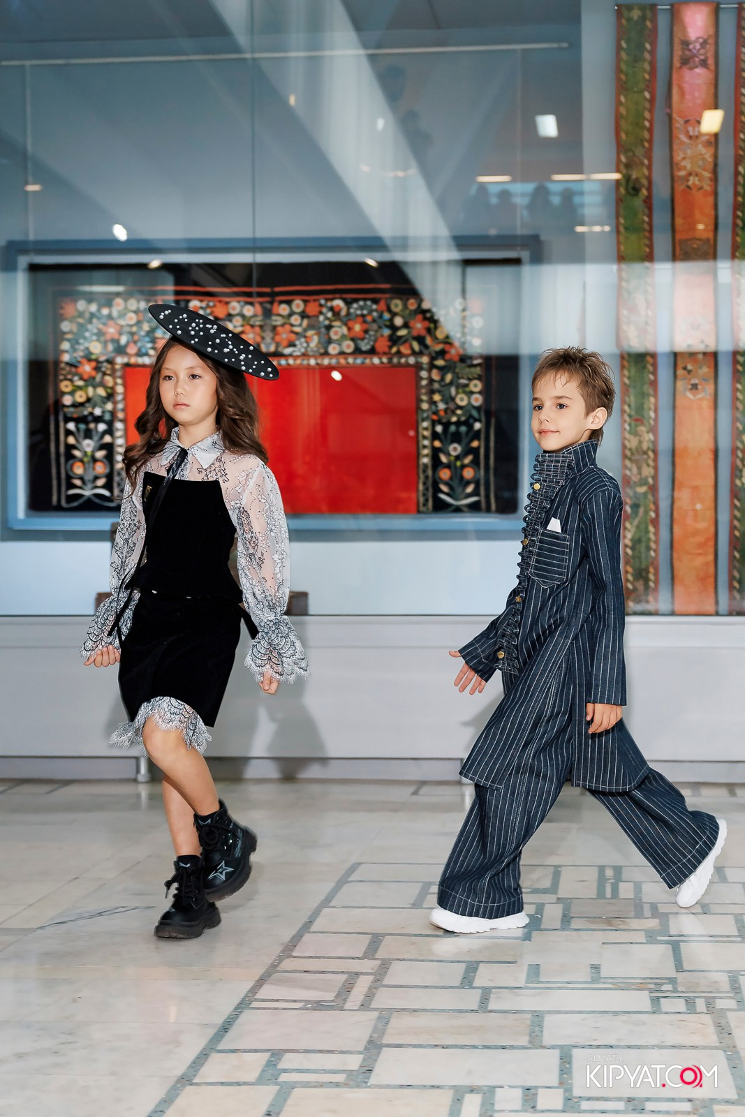 JUNIOR MODELS SHOW. ПЕРФОМАНС НОЧЬ В МУЗЕЕ. КИПЯТКОМ АЛМАТЫ! Фотосъемка мероприятий в Алматы